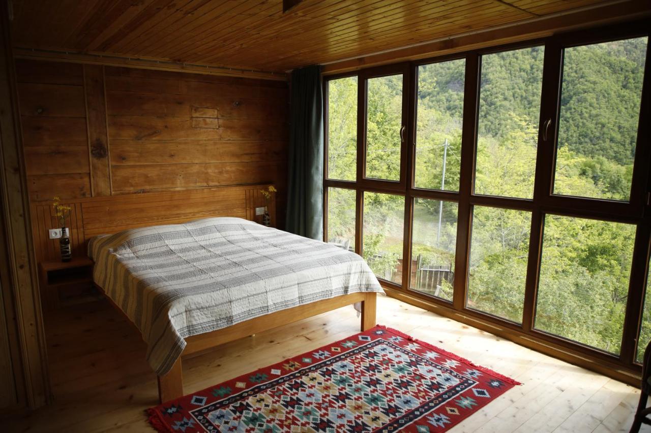 Gentry House Hotel Амбролаури Екстериор снимка