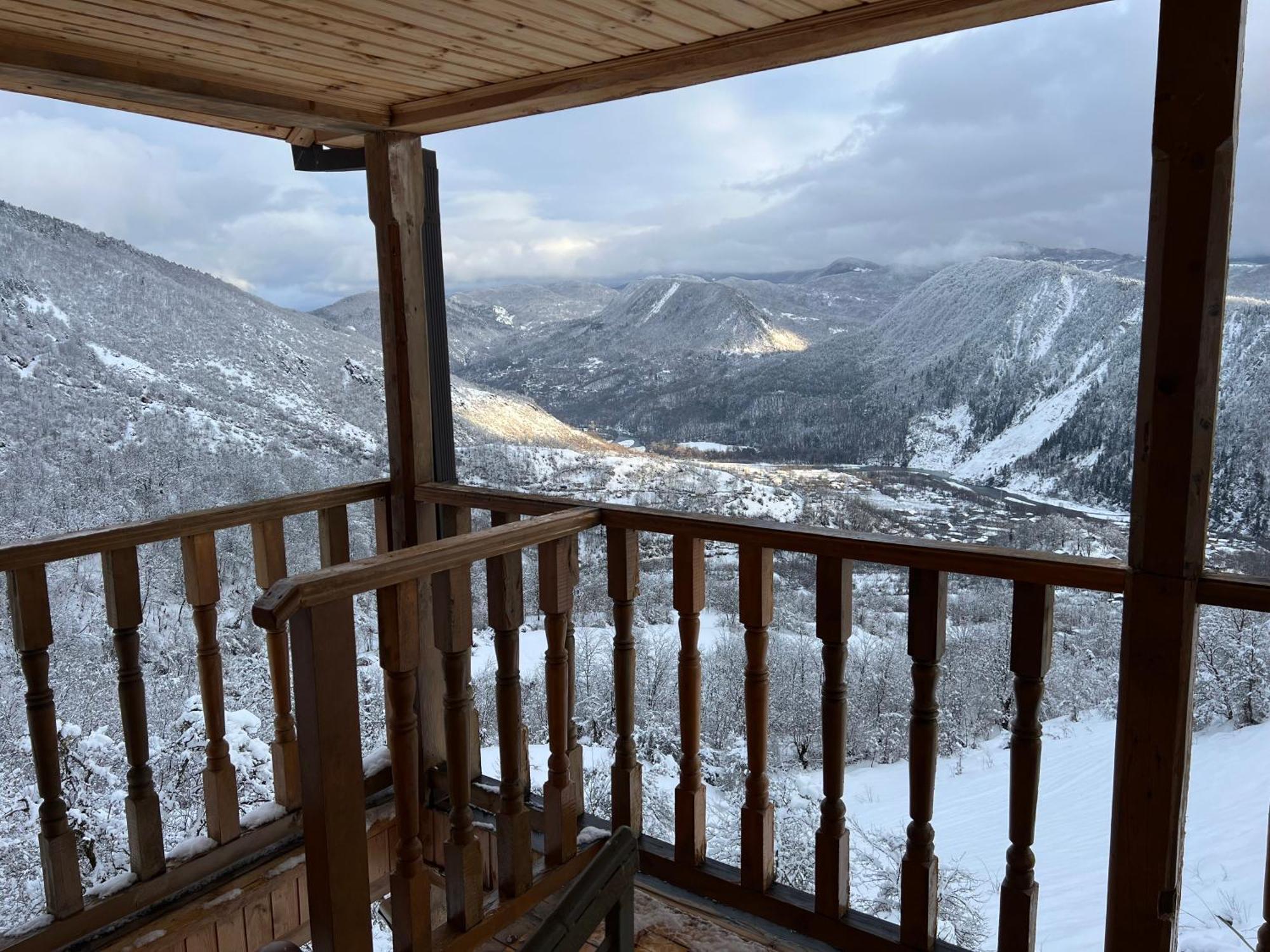 Gentry House Hotel Амбролаури Екстериор снимка